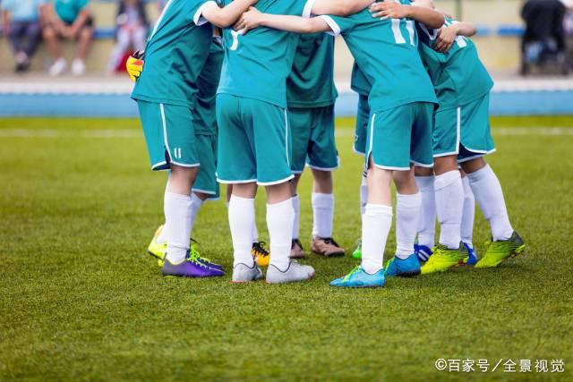 FIFA官网：成都蓉城中场杨明洋会籍变更为中国足协